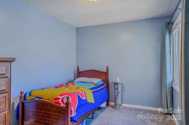 43 Hollybrook Drive, Asheville, NC 28803