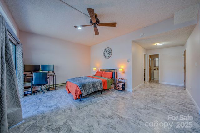 43 Hollybrook Drive, Asheville, NC 28803