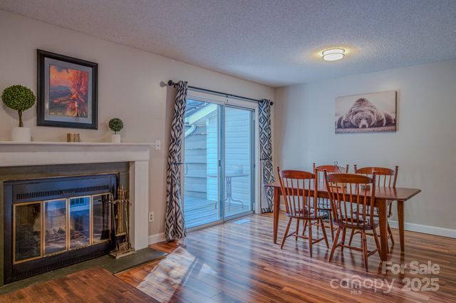 43 Hollybrook Drive, Asheville, NC 28803