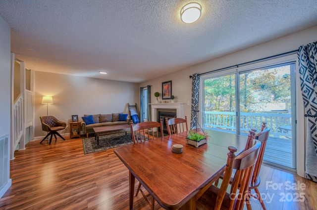 43 Hollybrook Drive, Asheville, NC 28803