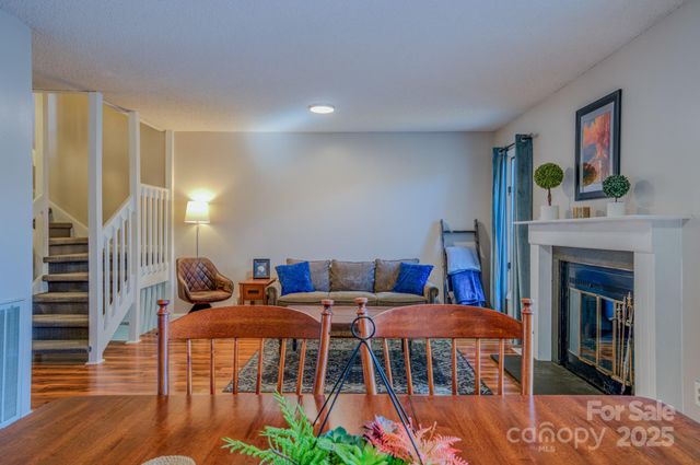 43 Hollybrook Drive, Asheville, NC 28803