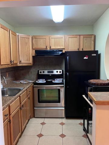 202 Camden I, West Palm Beach, FL 33417