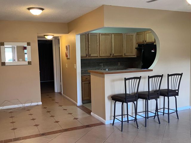 202 Camden I, West Palm Beach, FL 33417