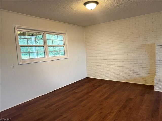 4501 Thomasville Road, Winston-salem, NC 27107