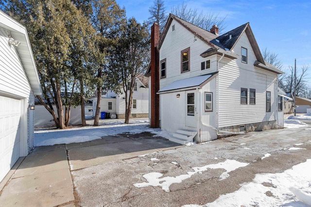 1114 W PACKARD STREET, Appleton, WI 54914