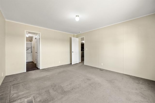 103 Spring View DR, Johnson City, TX 78636