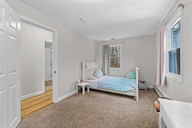 16 Day St, Norfolk, MA 02056