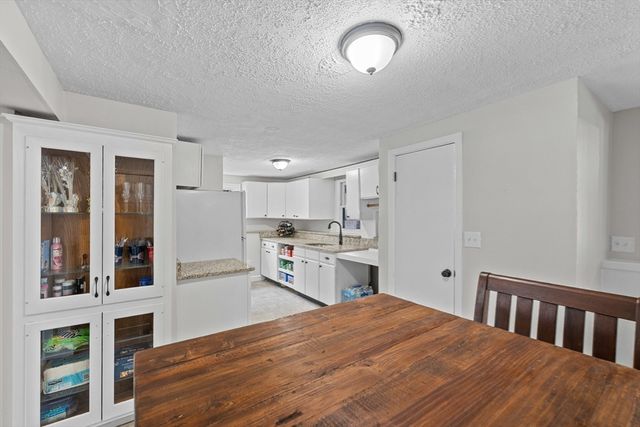 16 Day St, Norfolk, MA 02056