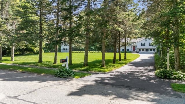 16 Day St, Norfolk, MA 02056