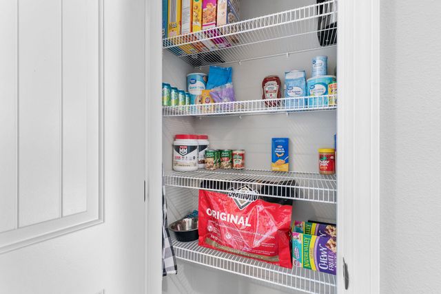 5646 W Pine Street, Springfield, MO 65802