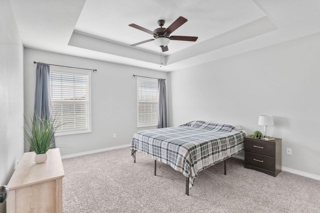 5646 W Pine Street, Springfield, MO 65802