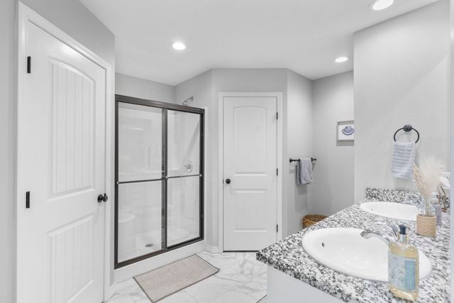 5646 W Pine Street, Springfield, MO 65802