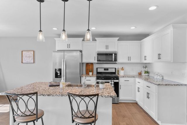 5646 W Pine Street, Springfield, MO 65802