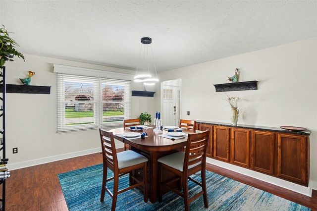 8500 S Maple Court, Zeeland, MI 49464