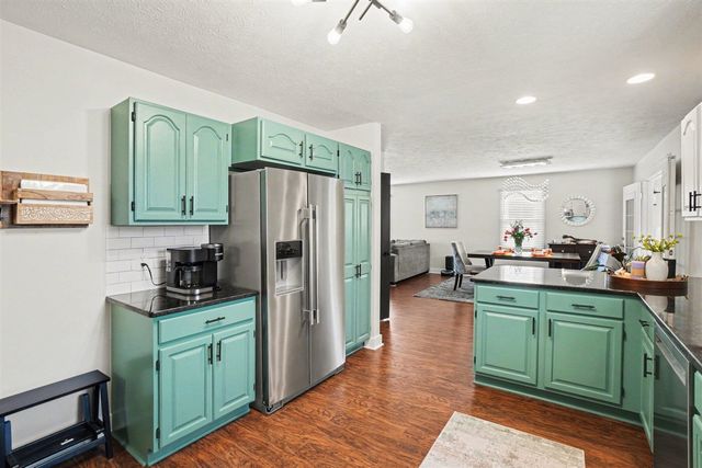 8500 S Maple Court, Zeeland, MI 49464