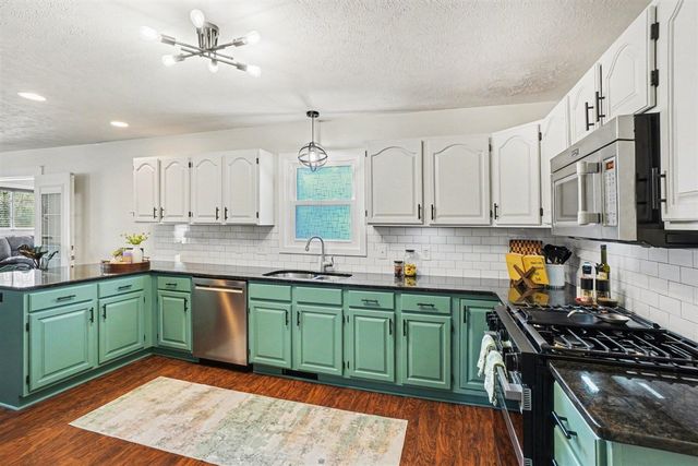 8500 S Maple Court, Zeeland, MI 49464