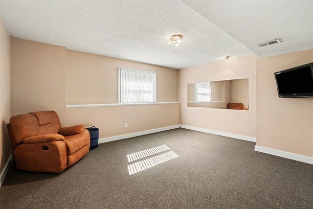 8500 S Maple Court, Zeeland, MI 49464