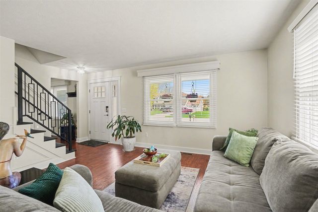 8500 S Maple Court, Zeeland, MI 49464