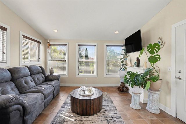 8500 S Maple Court, Zeeland, MI 49464