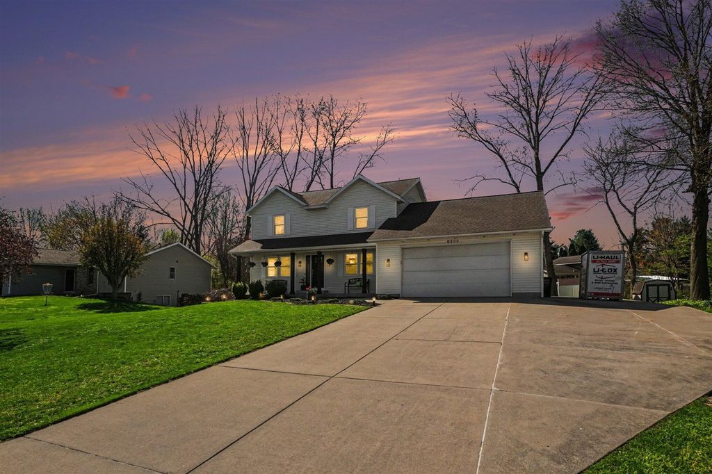 8500 S Maple Court, Zeeland, MI 49464
