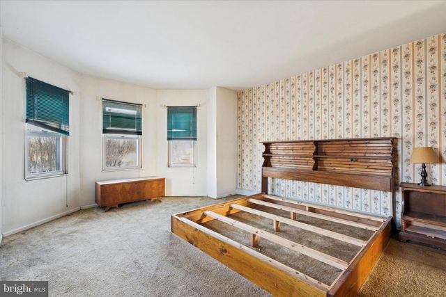 832 JEFFERSON AVE, Bristol, PA 19007