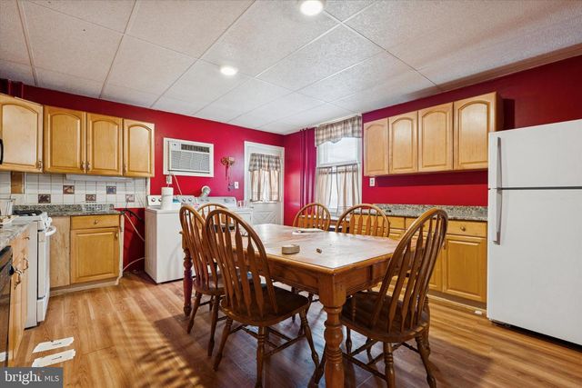 832 JEFFERSON AVE, Bristol, PA 19007