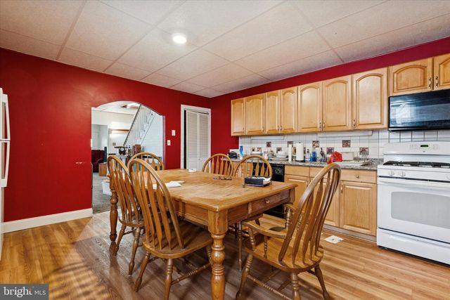 832 JEFFERSON AVE, Bristol, PA 19007