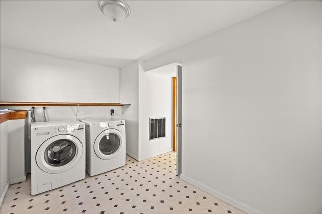 37 Annawon Dr, Halifax, MA 02338