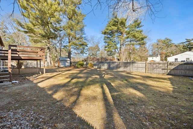 37 Annawon Dr, Halifax, MA 02338