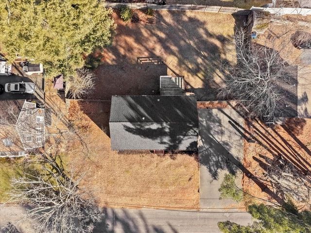 37 Annawon Dr, Halifax, MA 02338