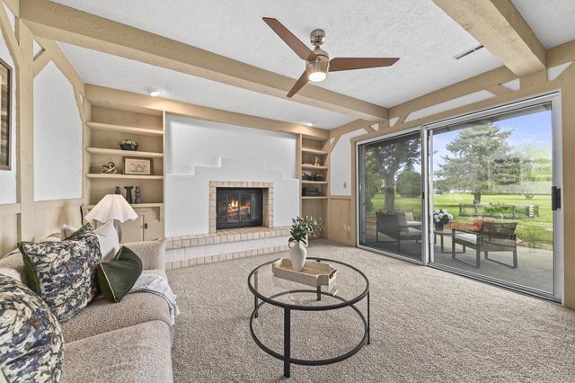 W356N5886 Meadow COURT, Oconomowoc, WI 53066