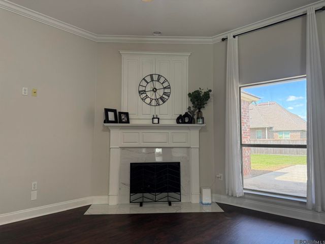 4036 Monte Vista Dr, Addis, LA 70710