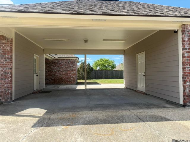 4036 Monte Vista Dr, Addis, LA 70710