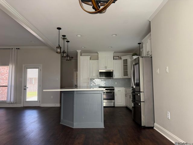 4036 Monte Vista Dr, Addis, LA 70710