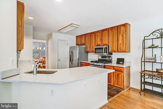 46764 MANCHESTER TER, Sterling, VA 20165