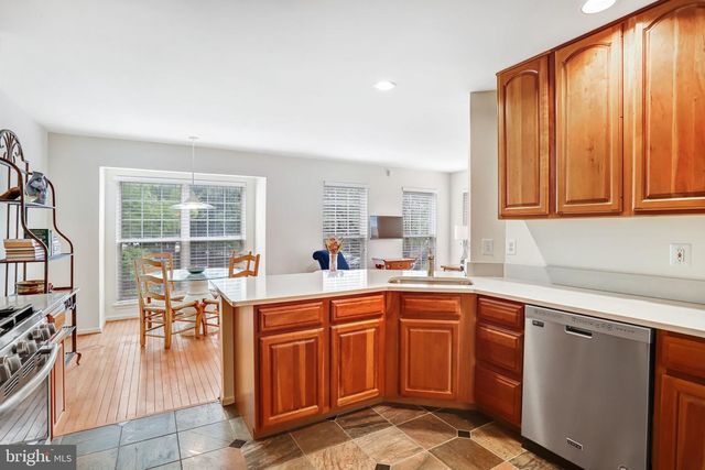 46764 MANCHESTER TER, Sterling, VA 20165
