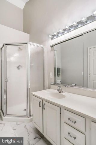 46764 MANCHESTER TER, Sterling, VA 20165