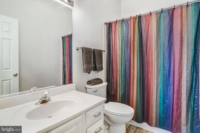 46764 MANCHESTER TER, Sterling, VA 20165