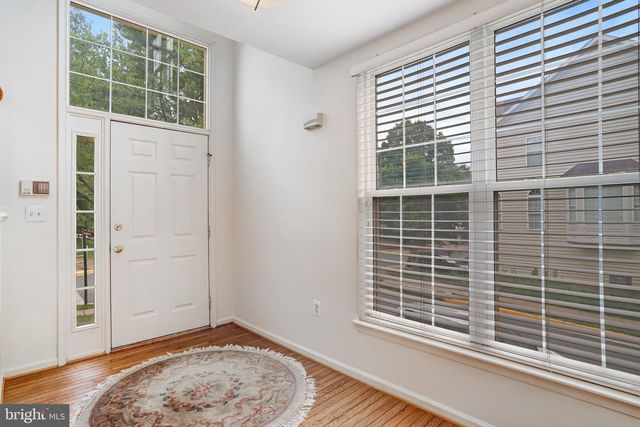 46764 MANCHESTER TER, Sterling, VA 20165