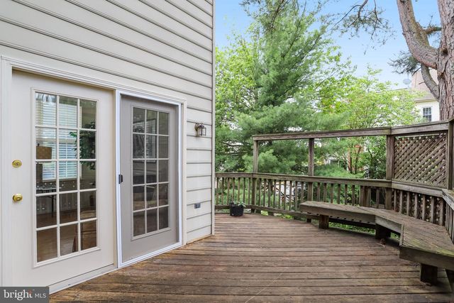 46764 MANCHESTER TER, Sterling, VA 20165