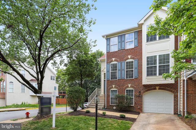 46764 MANCHESTER TER, Sterling, VA 20165