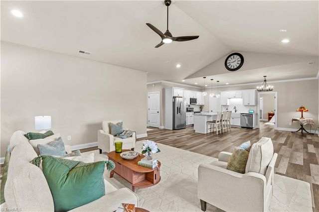 305 Absher Farm Loop, Statesville, NC 28625