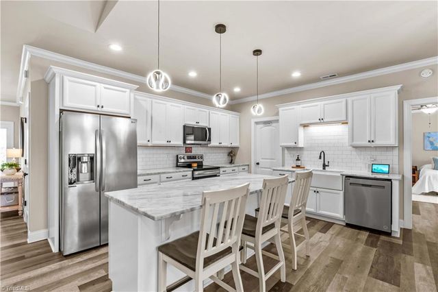 305 Absher Farm Loop, Statesville, NC 28625