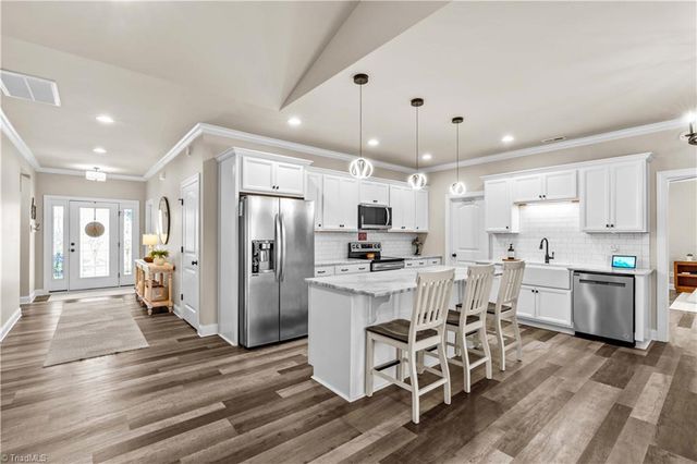 305 Absher Farm Loop, Statesville, NC 28625
