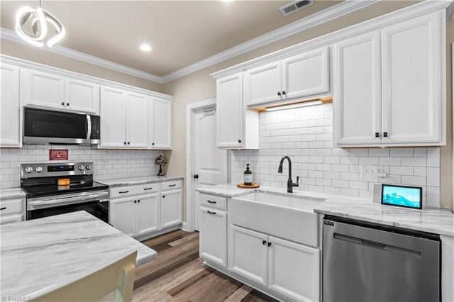 305 Absher Farm Loop, Statesville, NC 28625