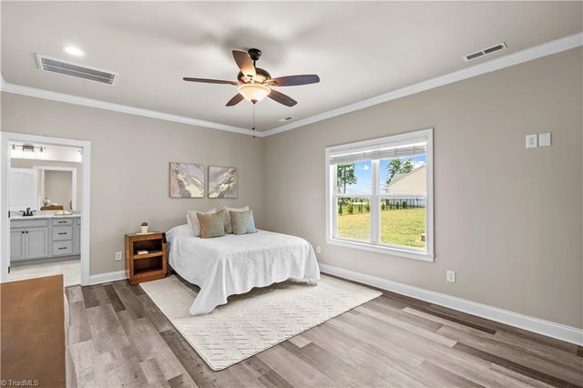 305 Absher Farm Loop, Statesville, NC 28625