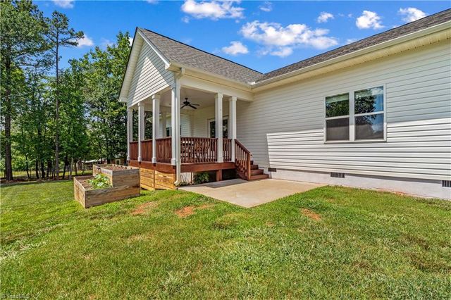305 Absher Farm Loop, Statesville, NC 28625