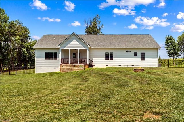 305 Absher Farm Loop, Statesville, NC 28625