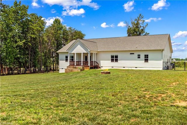 305 Absher Farm Loop, Statesville, NC 28625
