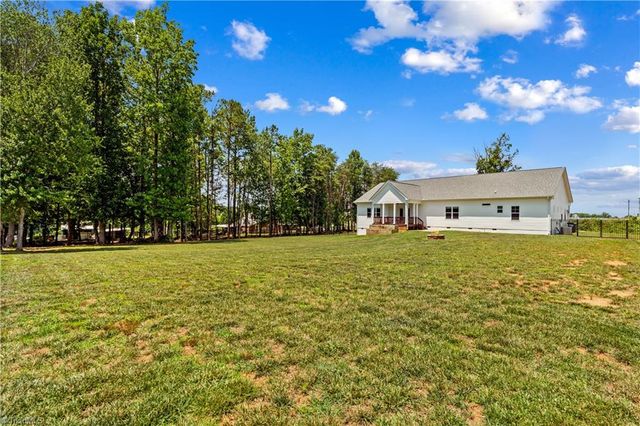 305 Absher Farm Loop, Statesville, NC 28625